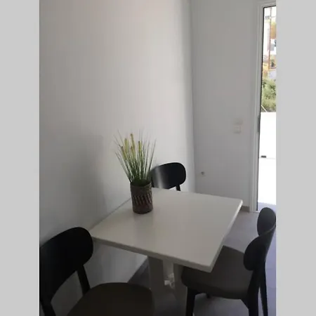 House Phos ناوسا