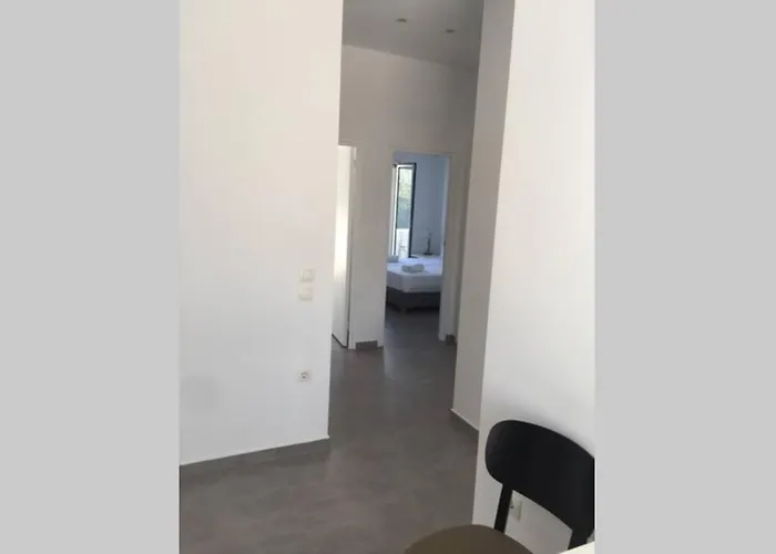 House Phos * Naousa (Paros)