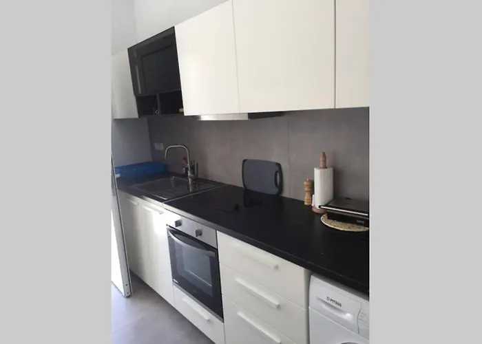 House Phos * Naousa (Paros)